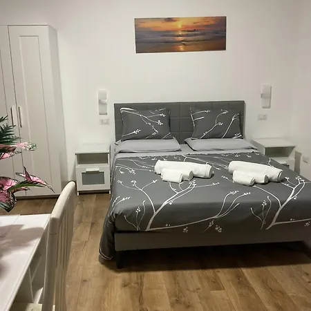 Airport And Go Bed & Breakfast *